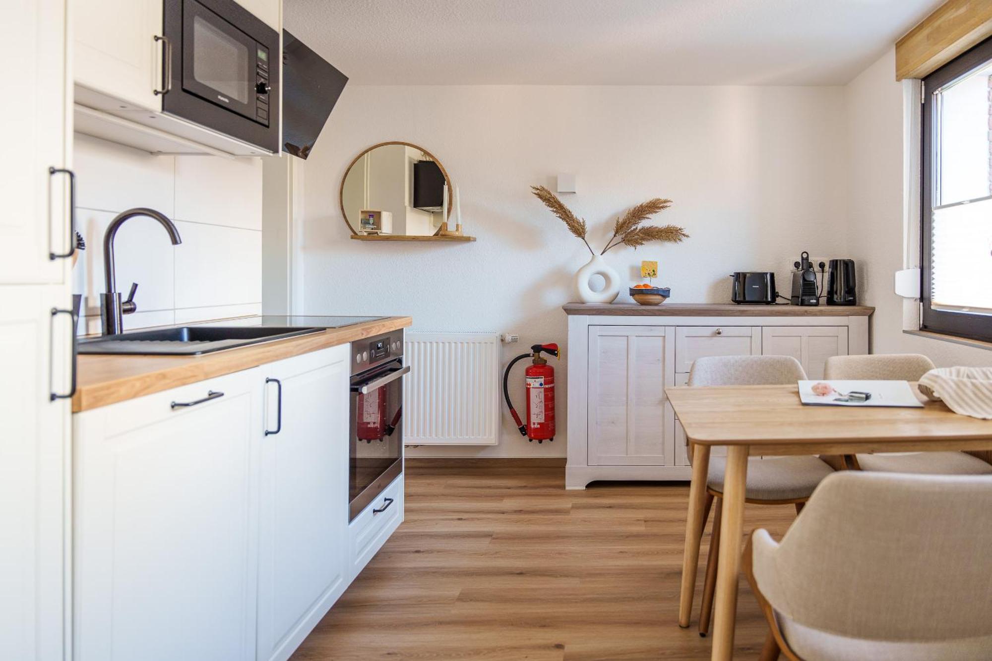 Apartment Ahorn, Wunderschoene, Neue Wohnungen, Ideal Fuer Ausfluege Ins Phantasialand, Staedte Koeln, Bruehl Und Bonn Oder Eifel