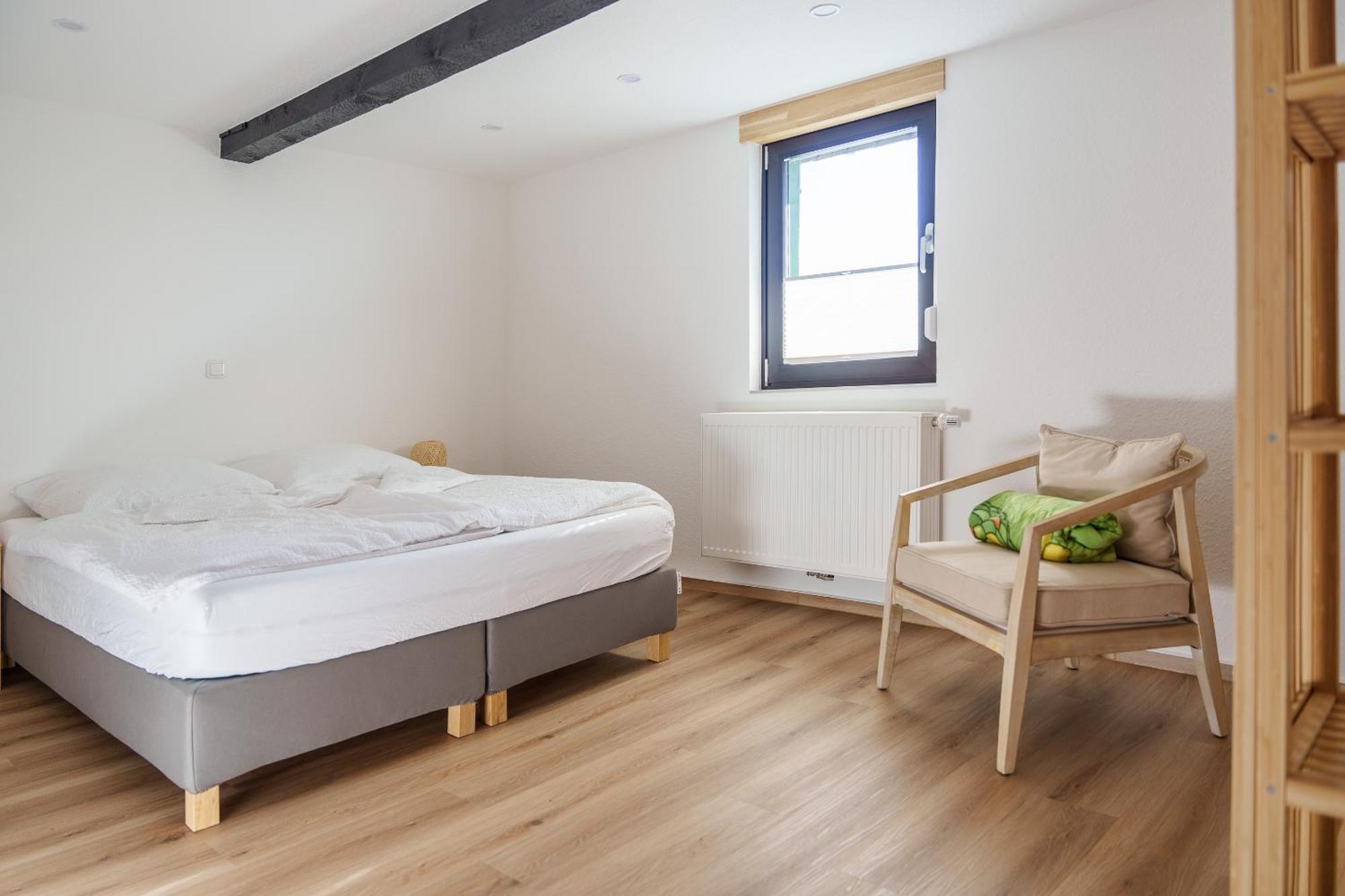 Ahorn, Wunderschoene, Neue Wohnungen, Ideal Fuer Ausfluege Ins Phantasialand, Staedte Koeln, Bruehl Und Bonn Oder Eifel Apartment *