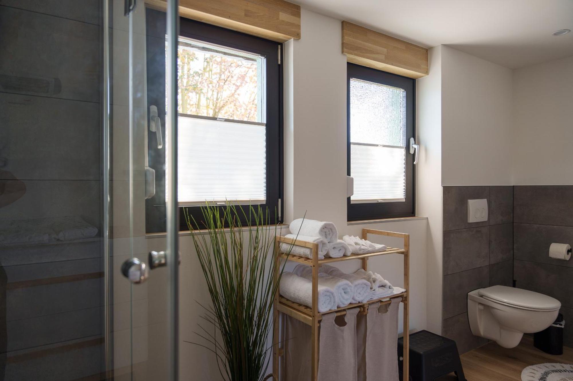 Apartment Ahorn, Wunderschoene, Neue Wohnungen, Ideal Fuer Ausfluege Ins Phantasialand, Staedte Koeln, Bruehl Und Bonn Oder Eifel Weilerswist